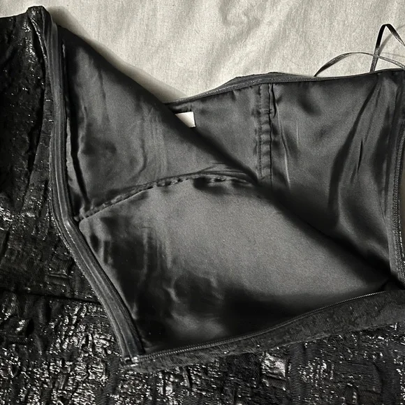 New With Tags H&M Bandeau Style Peplum Top M - Picture 5 of 9